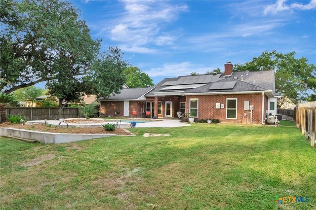 107 Masters Court, Victoria, TX 77904