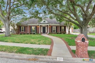 107 Masters Court, Victoria, TX 77904