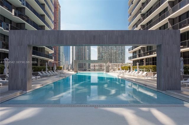 55 SW 9th St 3607, Miami, FL 33130