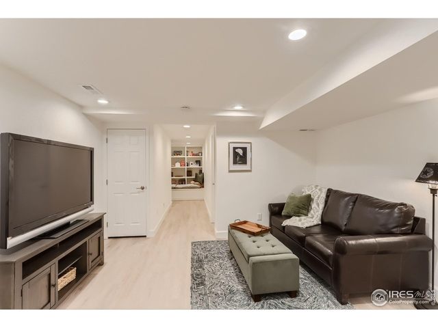 3673 Hazelwood Ct, Boulder, CO 80304