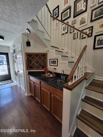 7620 BAYMEADOWS Circle 2244, Jacksonville, FL 32256