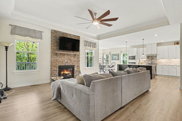 252 Arlington Drive, Pickerington, OH 43147
