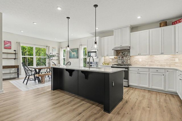 252 Arlington Drive, Pickerington, OH 43147