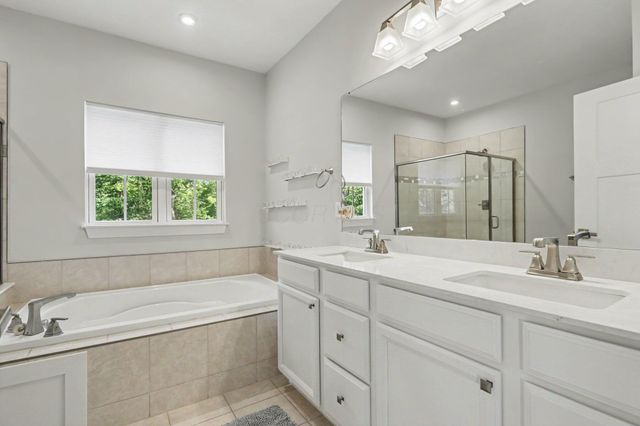252 Arlington Drive, Pickerington, OH 43147