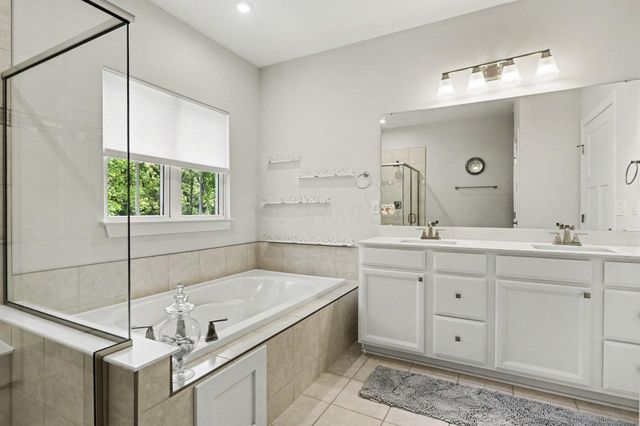 252 Arlington Drive, Pickerington, OH 43147