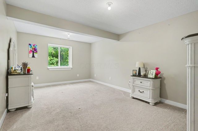 252 Arlington Drive, Pickerington, OH 43147
