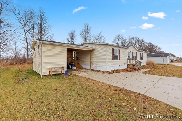 7204 E Grand River Avenue 253, Portland, MI 48875
