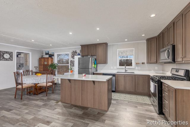 7204 E Grand River Avenue 253, Portland, MI 48875