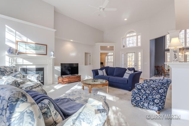 18486 W Spring Lake Road, Spring Lake, MI 49456