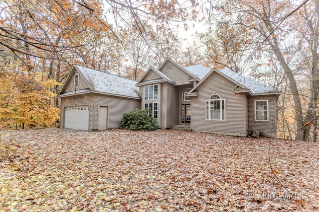 18486 W Spring Lake Road, Spring Lake, MI 49456