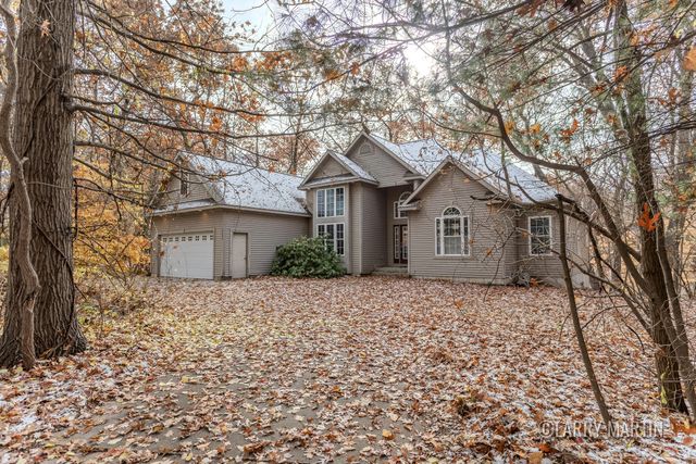 18486 W Spring Lake Road, Spring Lake, MI 49456