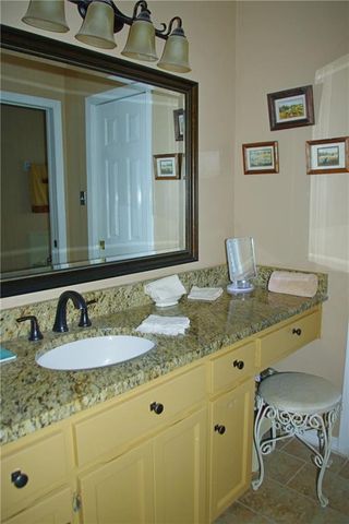 1429 Regency Oaks Drive E, Mobile, AL 36609