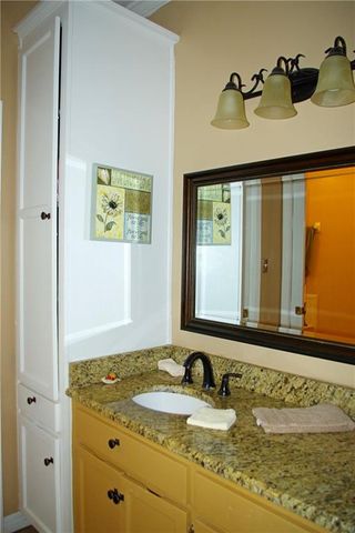 1429 Regency Oaks Drive E, Mobile, AL 36609