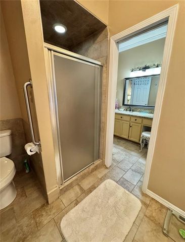 1429 Regency Oaks Drive E, Mobile, AL 36609