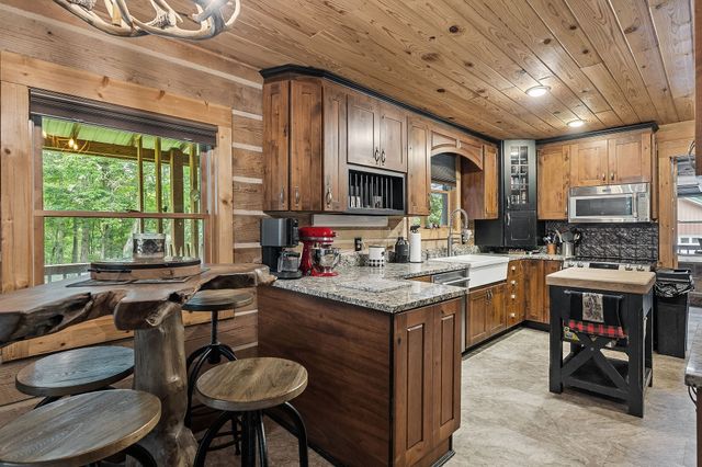 113 Allens Way, Crossville, TN 38572