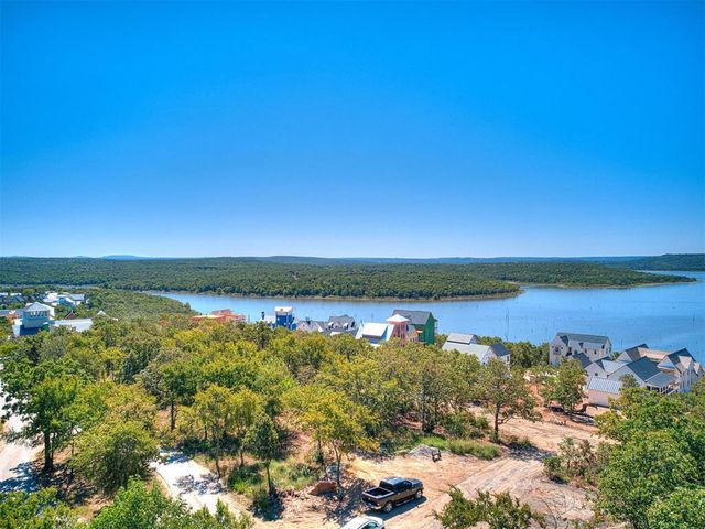 133 Lower Greenway, Carlton Landing, OK 74432