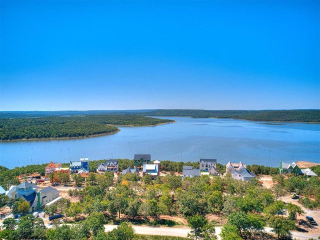 133 Lower Greenway, Carlton Landing, OK 74432