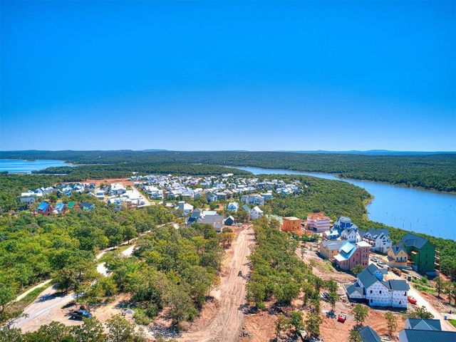 133 Lower Greenway, Carlton Landing, OK 74432