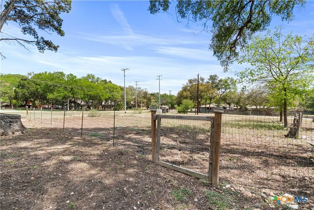 1035 Madeline Street, New Braunfels, TX 78132