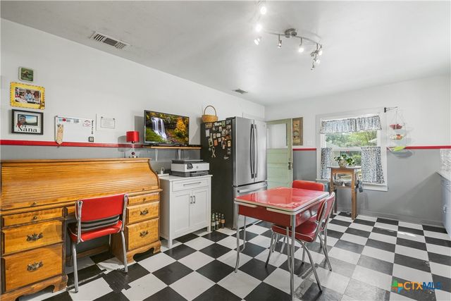 1035 Madeline Street, New Braunfels, TX 78132