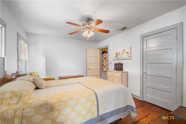 1035 Madeline Street, New Braunfels, TX 78132