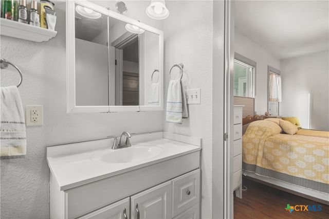 1035 Madeline Street, New Braunfels, TX 78132