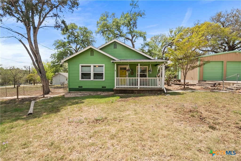 1035 Madeline Street, New Braunfels, TX 78132