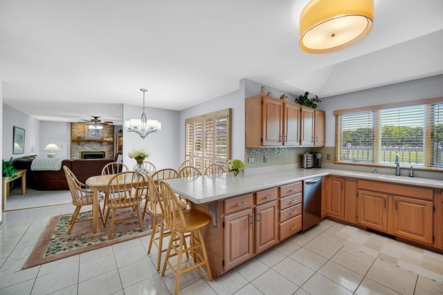 1809 185th Street, Lansing, IL 60438