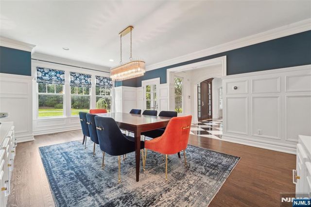 1021 Hillcrest Road, Ridgewood, NJ 07450