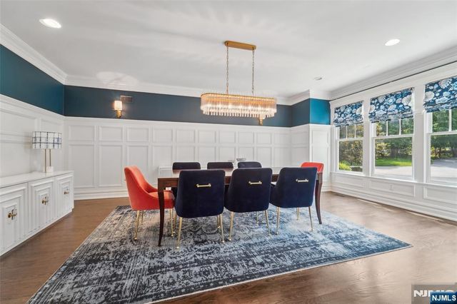 1021 Hillcrest Road, Ridgewood, NJ 07450