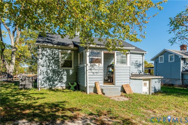 2138 Hill St, Petersburg, VA 23803
