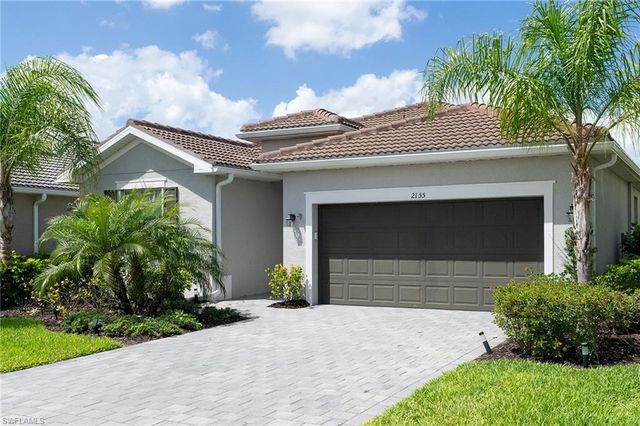 2155 Hamlin ST, Naples, FL 34120