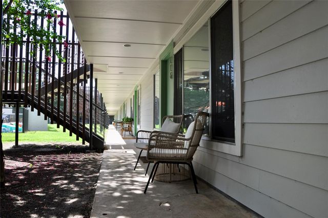 2200 Dickson DR 116, Austin, TX 78704