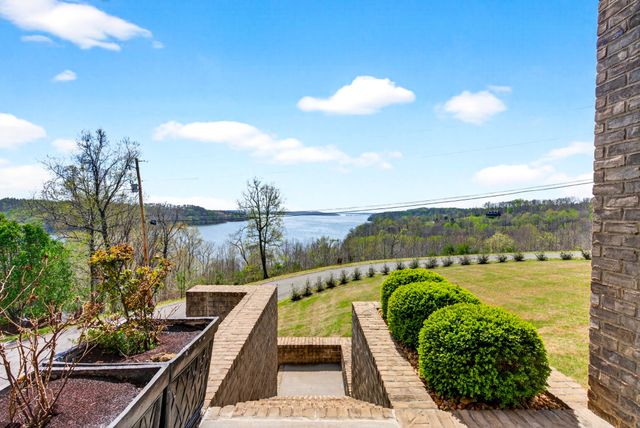 501 River Trace Dr, Dover, TN 37058