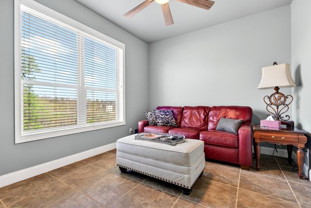 501 River Trace Dr, Dover, TN 37058