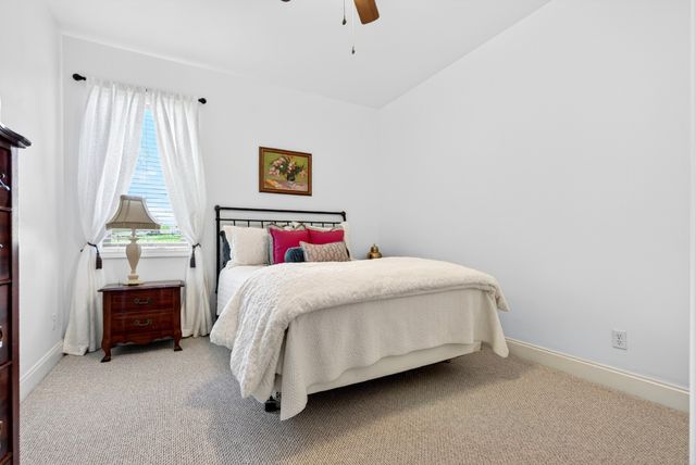 501 River Trace Dr, Dover, TN 37058