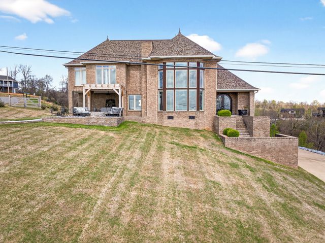 501 River Trace Dr, Dover, TN 37058