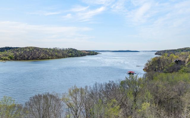 501 River Trace Dr, Dover, TN 37058