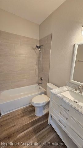 4766 Haw Branch Road 203, Sebring, FL 33875