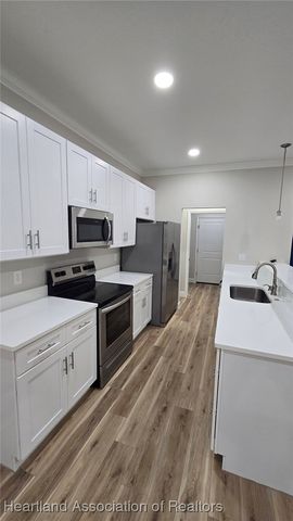 4766 Haw Branch Road 203, Sebring, FL 33875