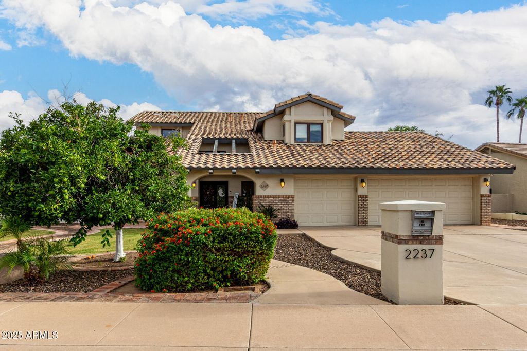 2237 E LYNWOOD Street, Mesa, AZ 85213