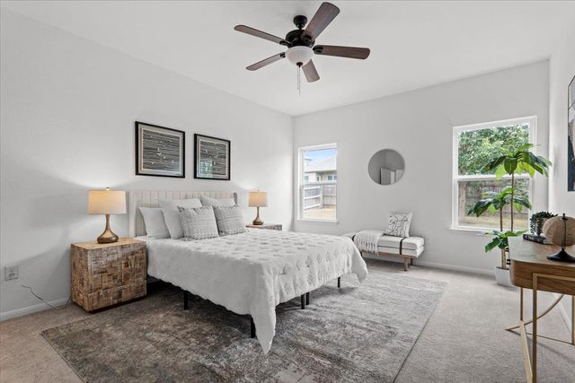 6701 Loretta White LN, Austin, TX 78744