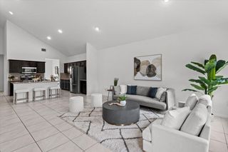 6701 Loretta White LN, Austin, TX 78744