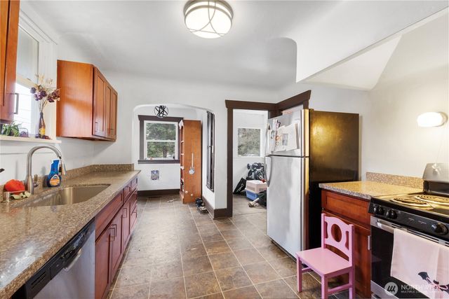 7801 S K Street, Tacoma, WA 98408