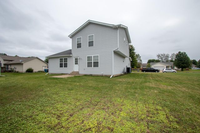 568 Fox Burrow Court, Valparaiso, IN 46385
