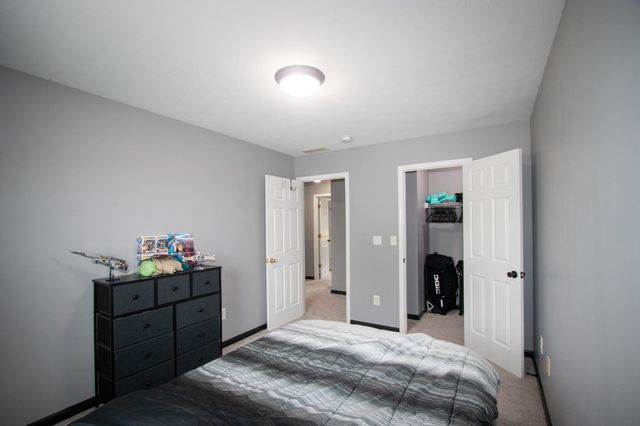 568 Fox Burrow Court, Valparaiso, IN 46385