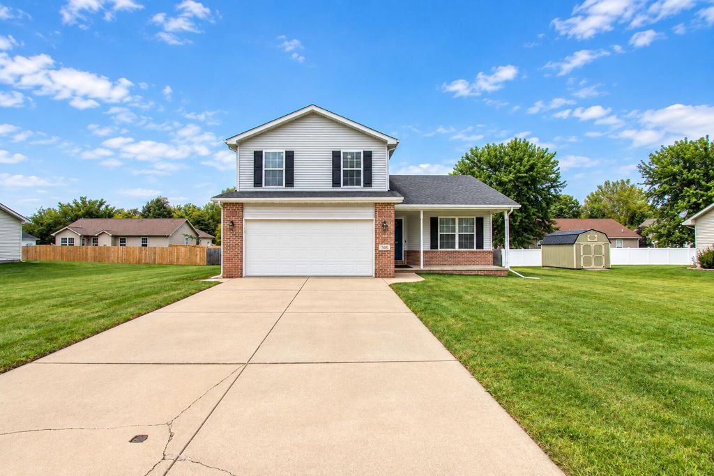 568 Fox Burrow Court, Valparaiso, IN 46385