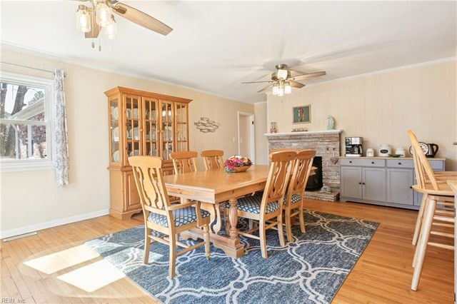 104 Myers RD, Yorktown, VA 23693