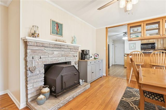 104 Myers RD, Yorktown, VA 23693