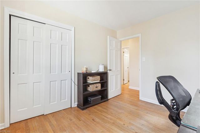 104 Myers RD, Yorktown, VA 23693